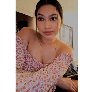 Meet your Posher, Cristina